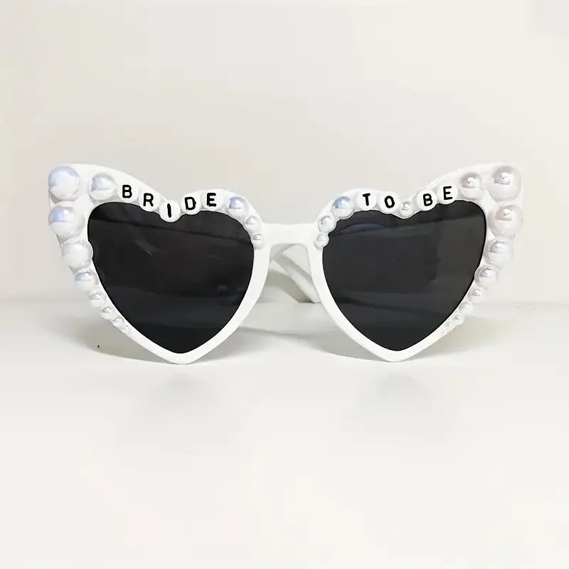 "Bride To Be" Pearl Heart Shaped Fashion Party Glasses